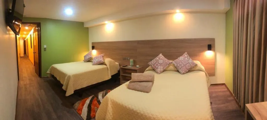 Hostal Terra 4 - El Labrador Quito 0*,